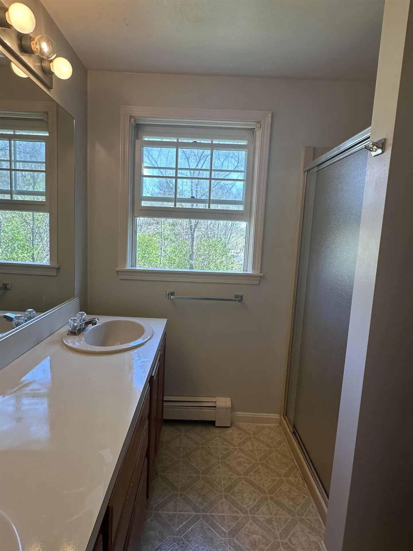 18 Sullivan Court Salem NH 03079