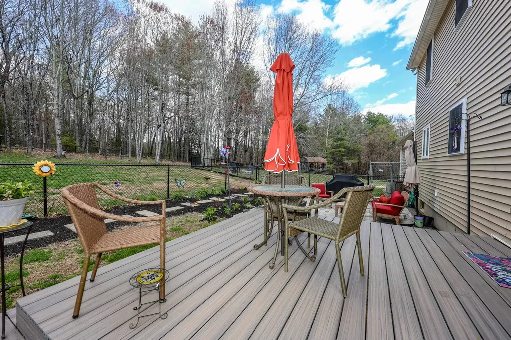 118 Harriman Hill Road Raymond NH 03077