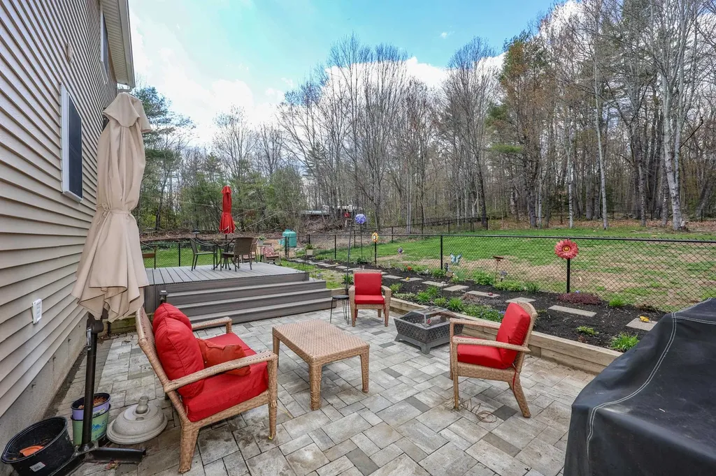 118 Harriman Hill Road Raymond NH 03077