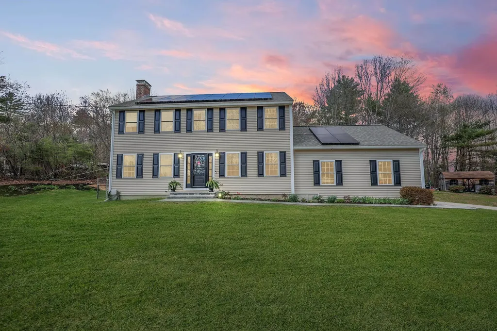 118 Harriman Hill Road Raymond NH 03077