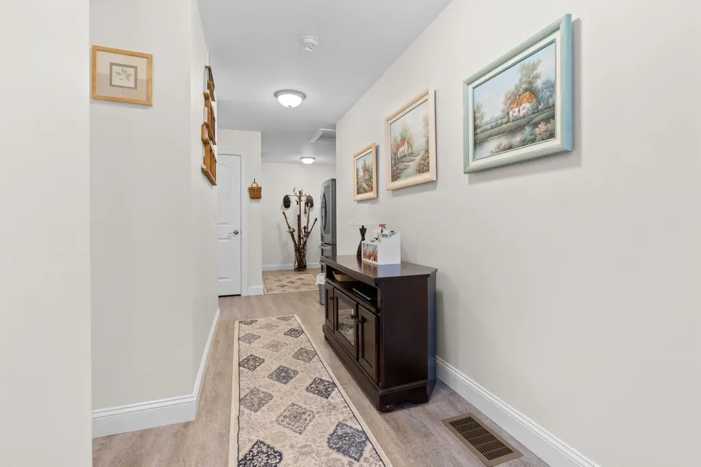 2 Strawberry Lane Hooksett NH 03106