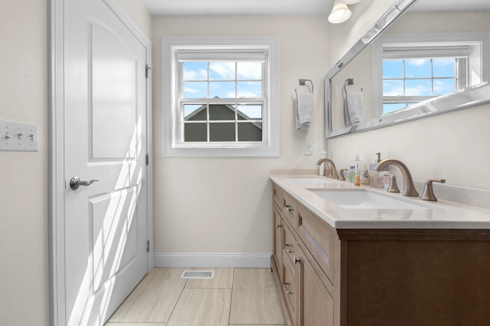 2 Strawberry Lane Hooksett NH 03106