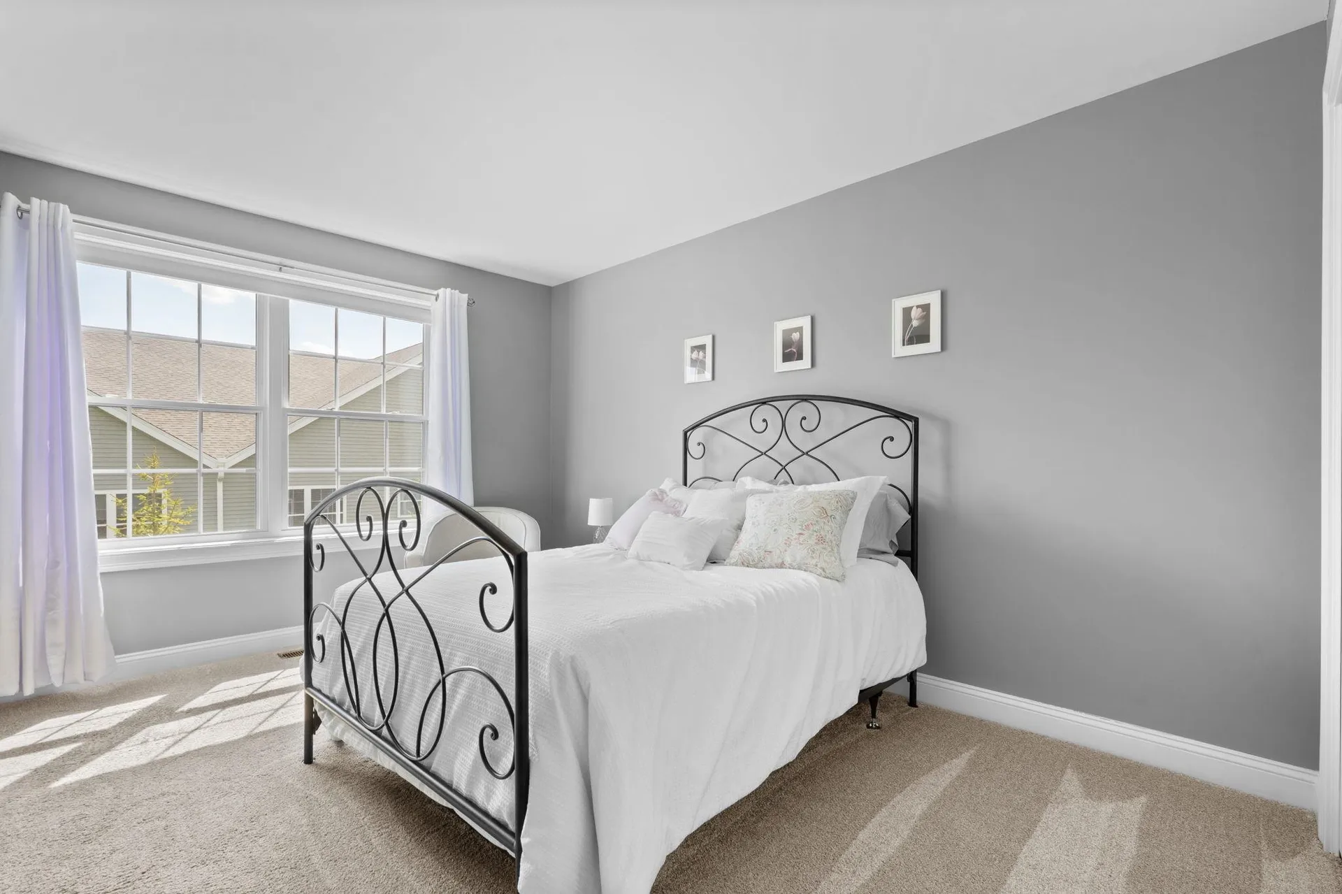 2 Strawberry Lane Hooksett NH 03106