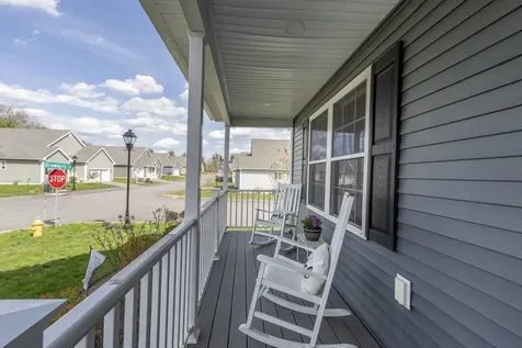 2 Strawberry Lane Hooksett NH 03106