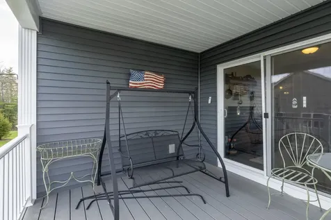 2 Strawberry Lane Hooksett NH 03106