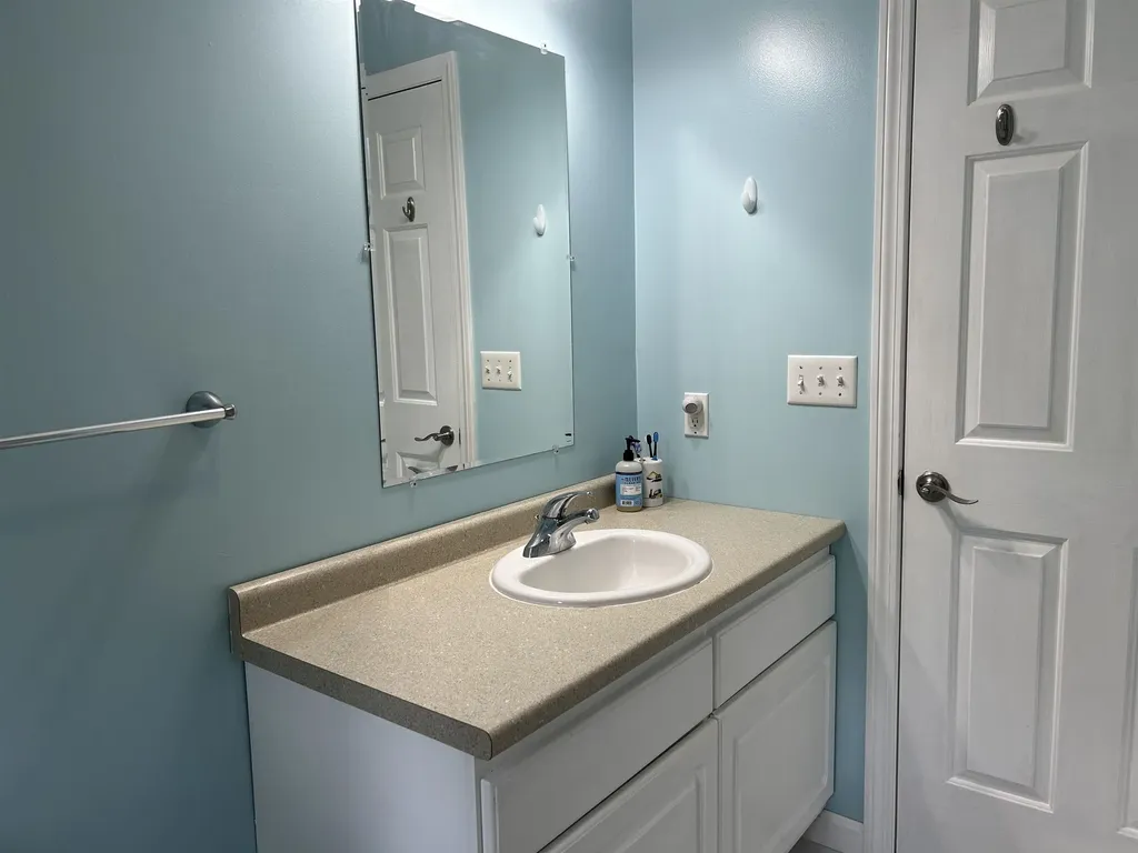 90 Cedar Ridge Drive New Ipswich NH 03071