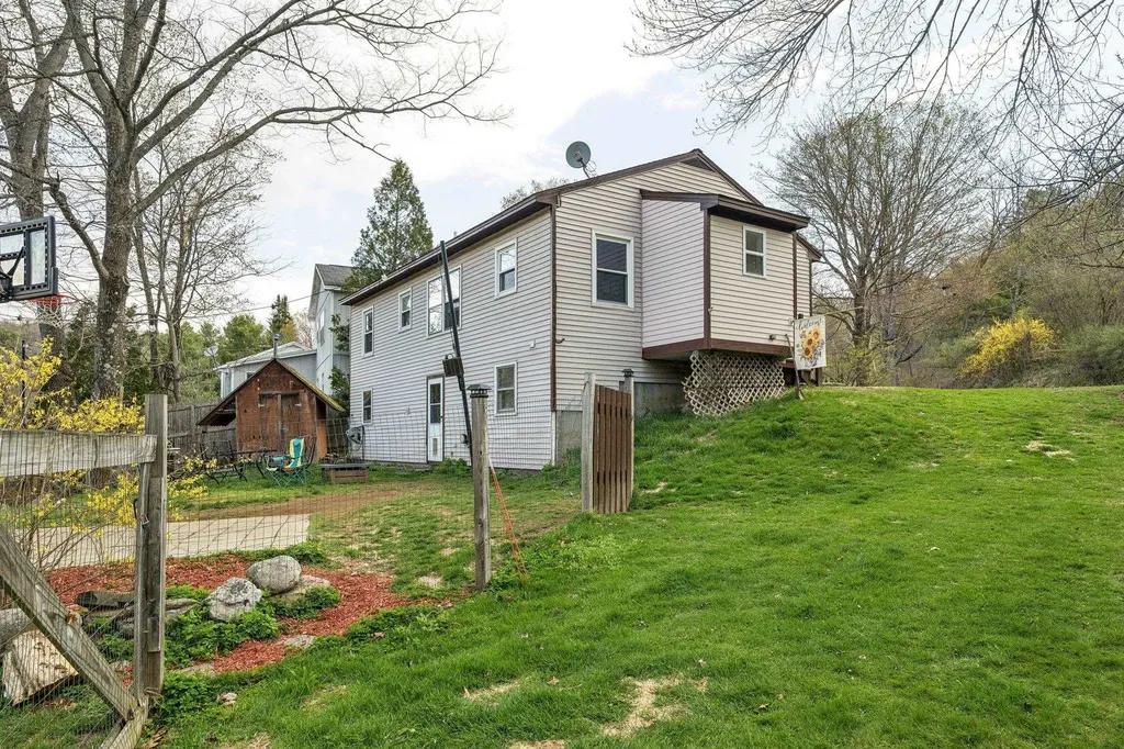 463 Route 12 Hartland VT 05048