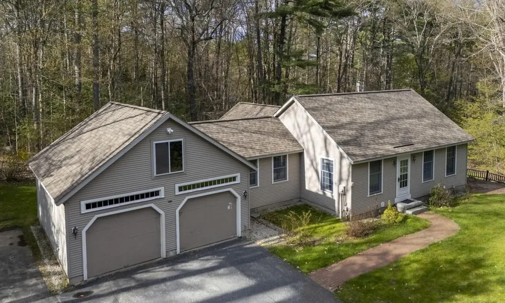 34 Cleveland Hill Road Brookline NH 03033