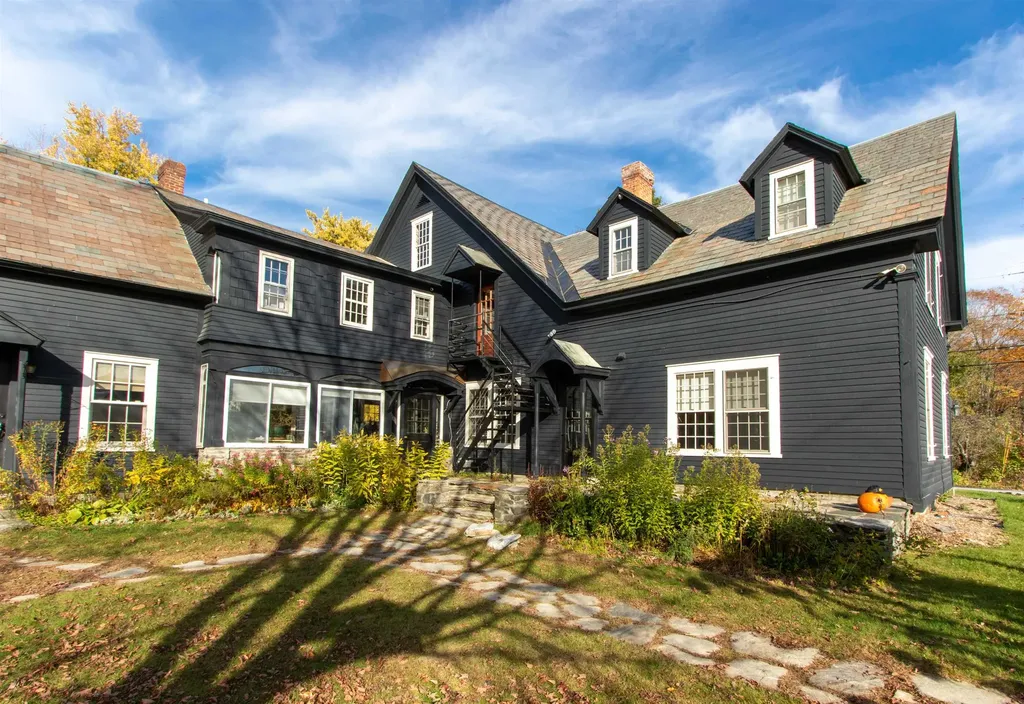 95 Middletown Road Londonderry VT 05155