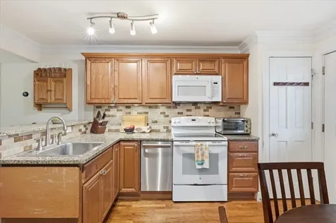 9 West Street Winooski VT 05404