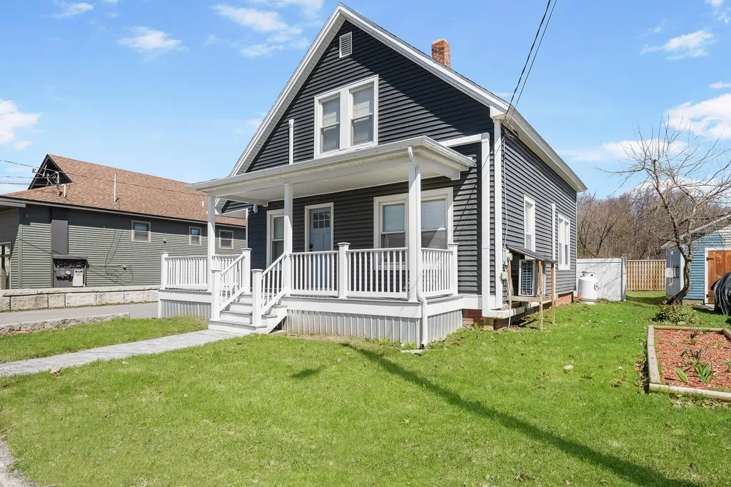 13 Merrill Street Colebrook NH 03576