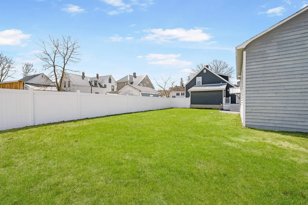 13 Merrill Street Colebrook NH 03576