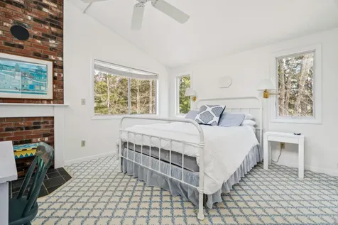 162 Knollwood Drive New London NH 03257