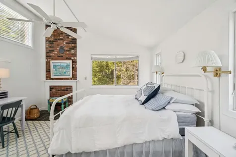 162 Knollwood Drive New London NH 03257
