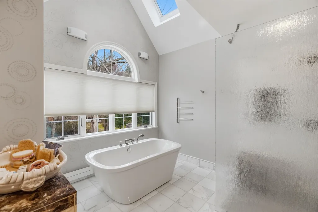 117 Castle Hill Road Windham NH 03087
