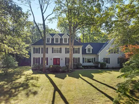 117 Castle Hill Road Windham NH 03087