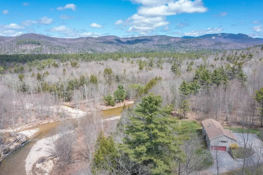3/14 Lloyd Street Campton NH 03223