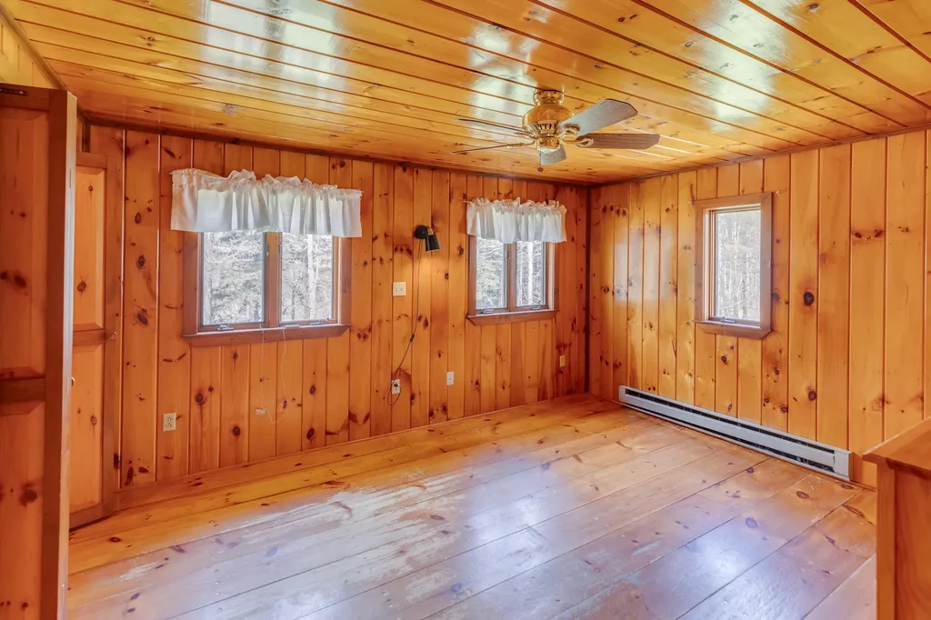 3/14 Lloyd Street Campton NH 03223