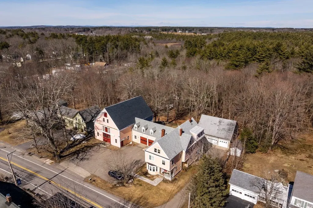 221 Atlantic Avenue North Hampton NH 03862
