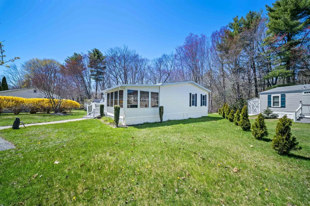 24 Granite Drive North Hampton NH 03862