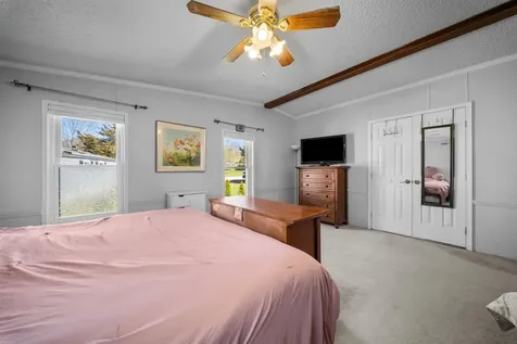 24 Granite Drive North Hampton NH 03862