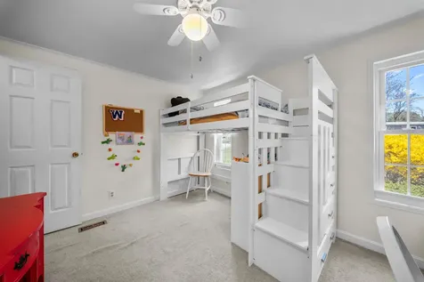 24 Granite Drive North Hampton NH 03862
