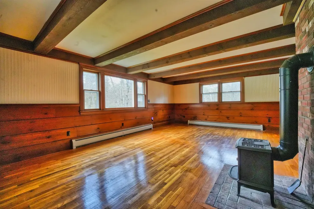 456 Salisbury Road Franklin NH 03235