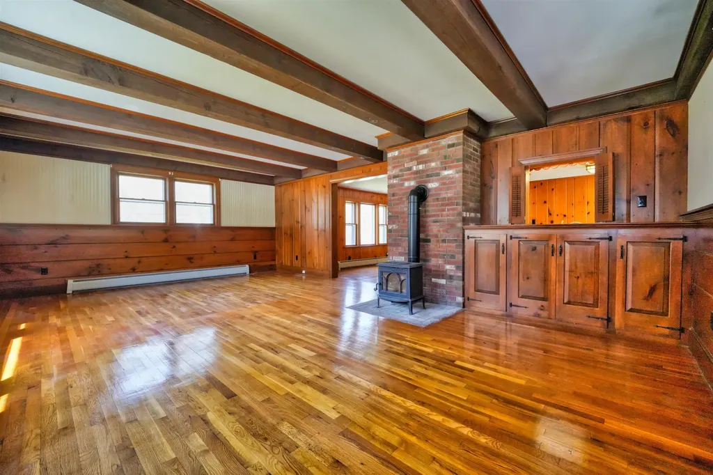 456 Salisbury Road Franklin NH 03235
