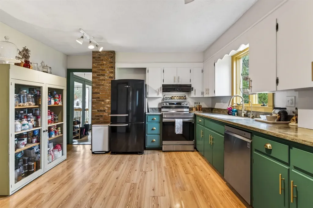 3677 Us-5 Westminster VT 05158