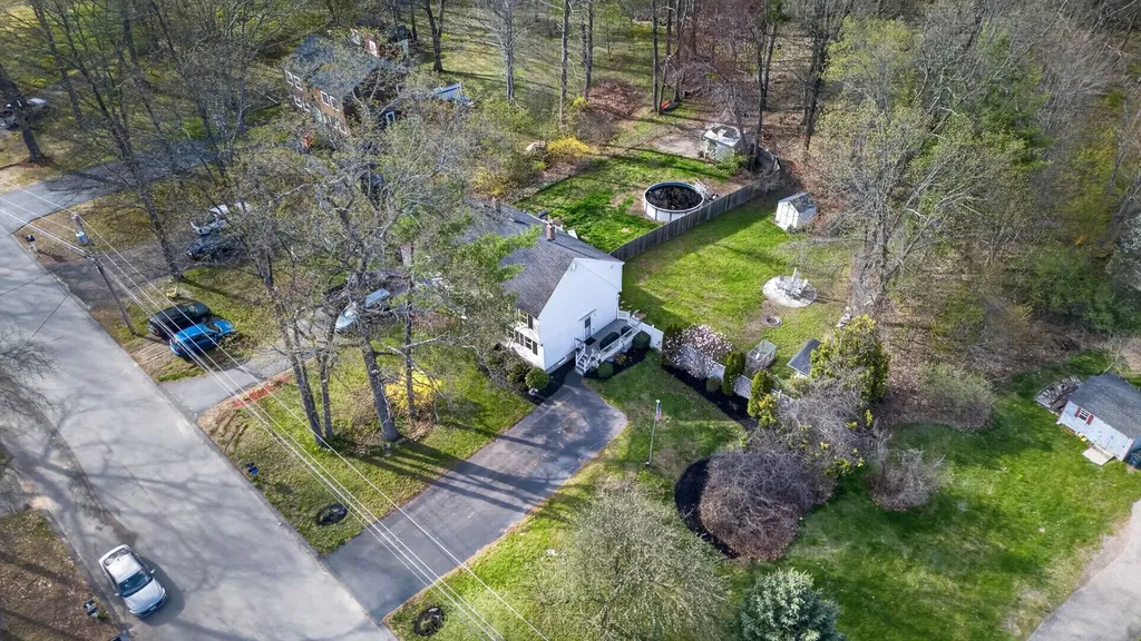 23 Juniper Road Derry NH 03038