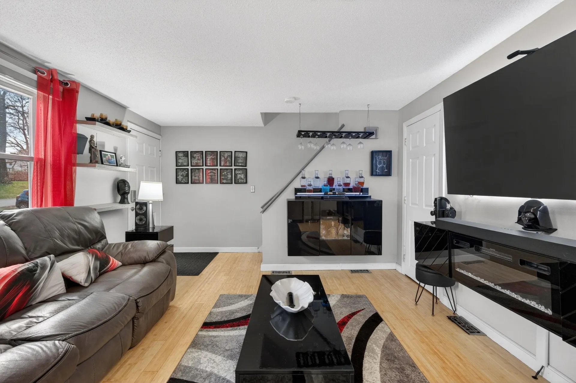 23 Juniper Road Derry NH 03038