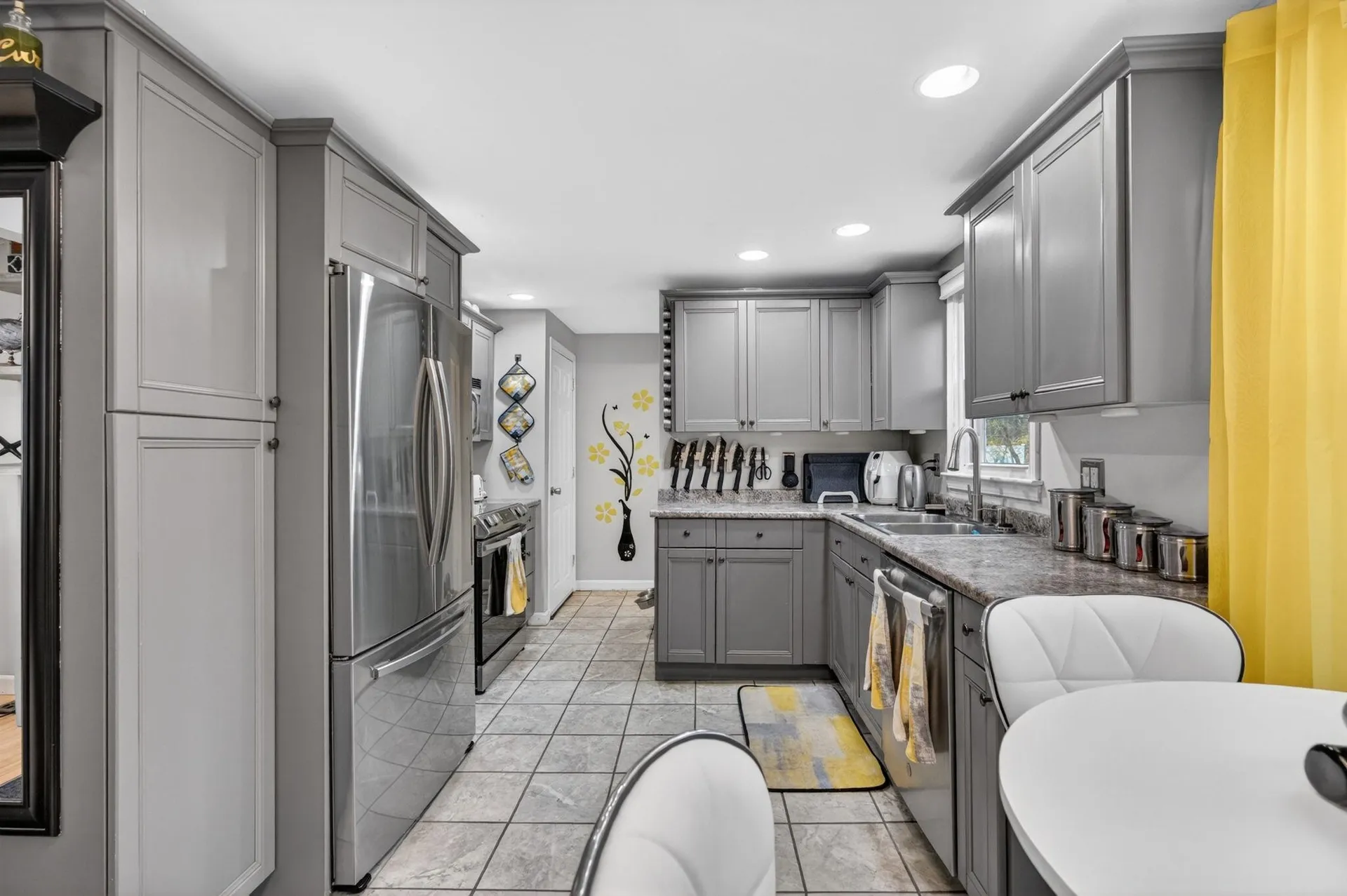 23 Juniper Road Derry NH 03038