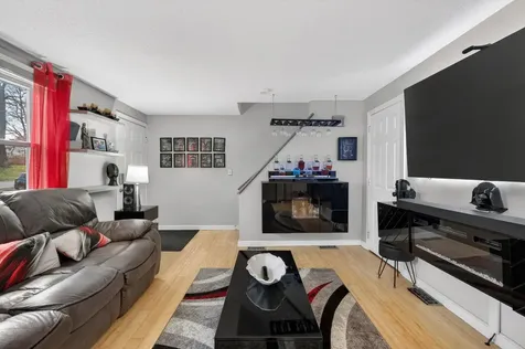 23 Juniper Road Derry NH 03038