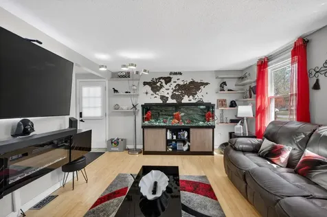 23 Juniper Road Derry NH 03038