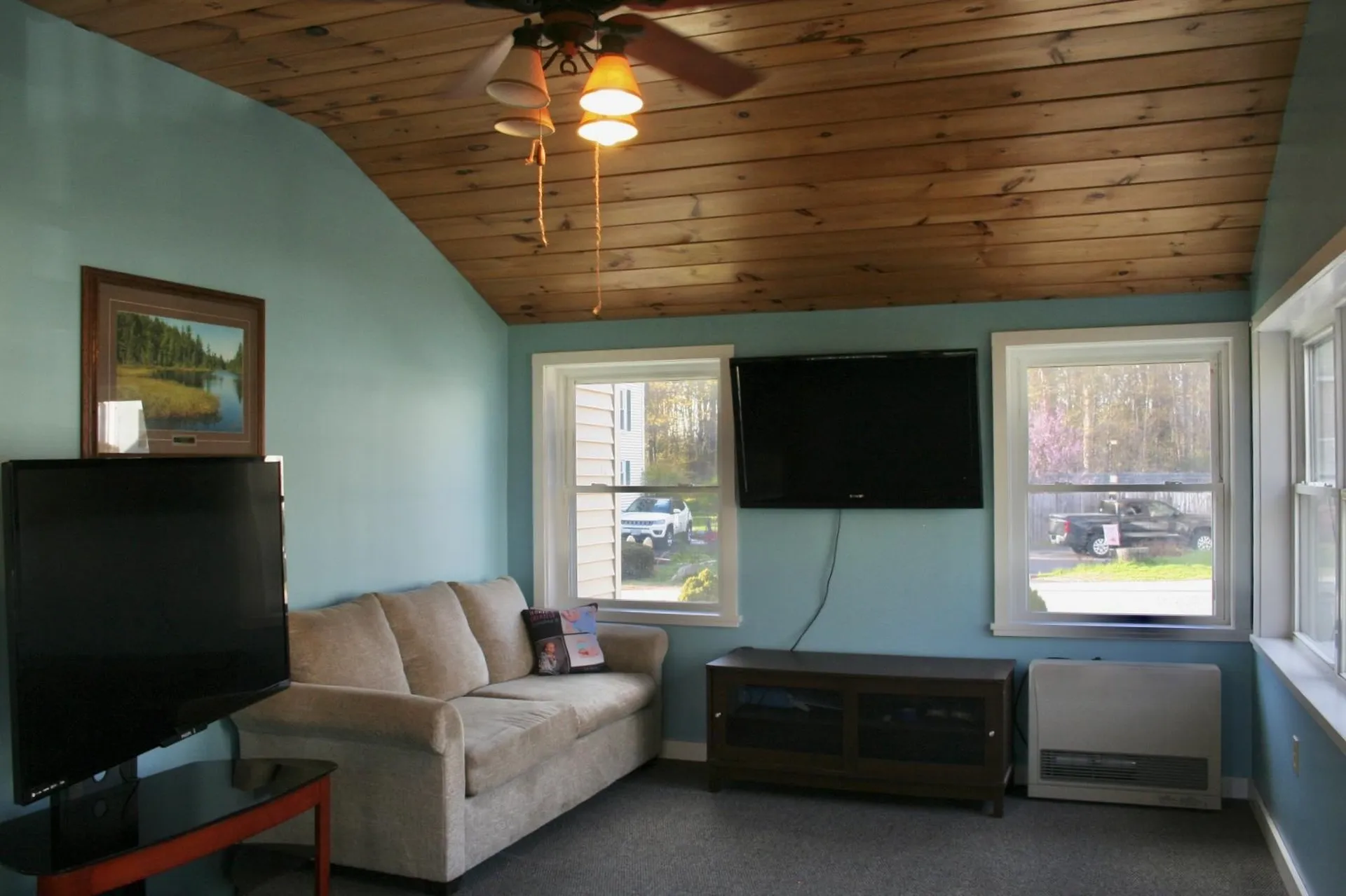 31 Howard Avenue Northfield NH 03276