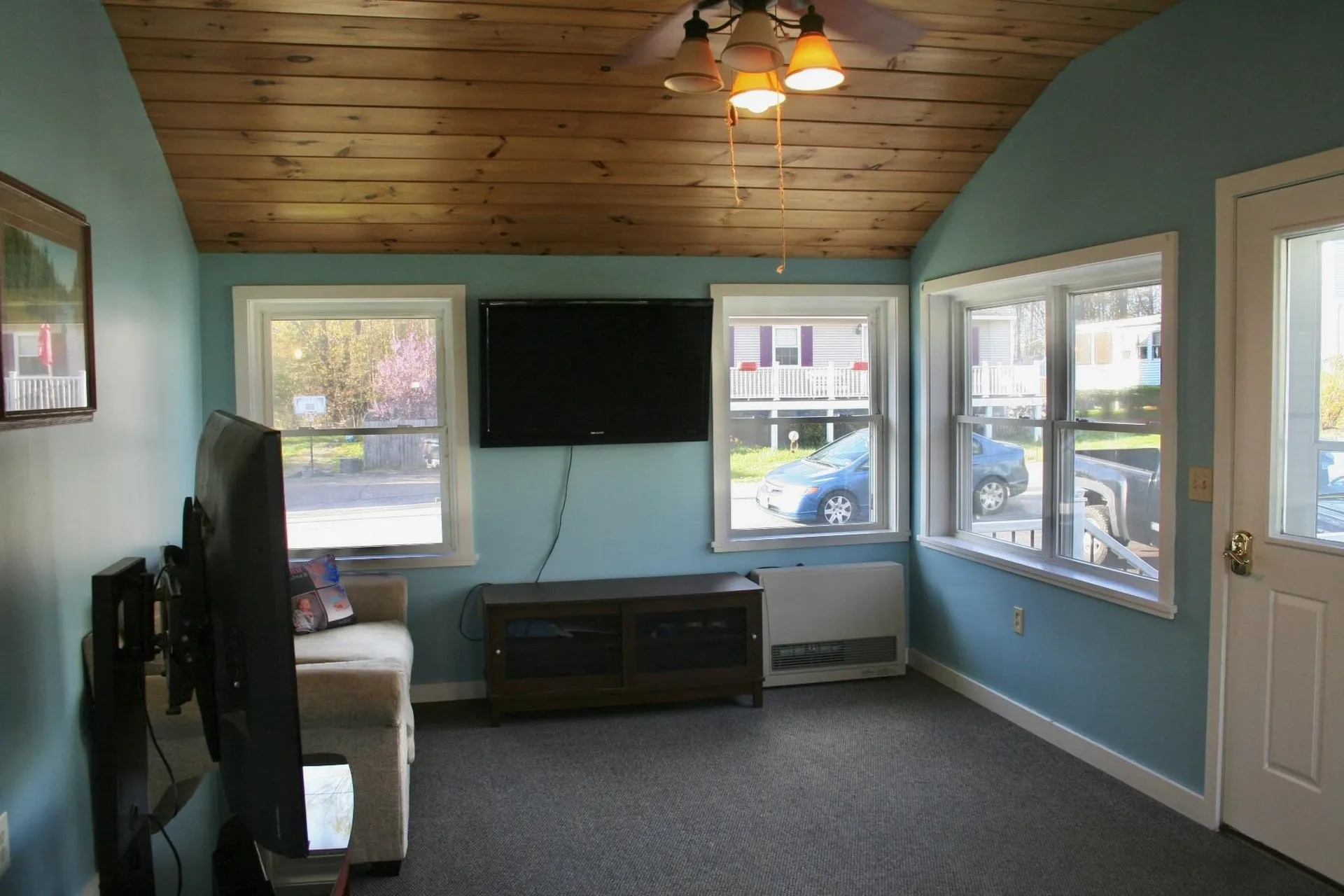 31 Howard Avenue Northfield NH 03276