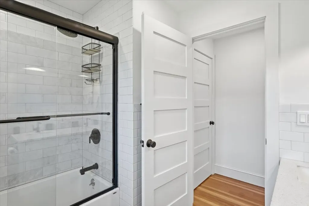 45 Hall Road Lincoln VT 05433