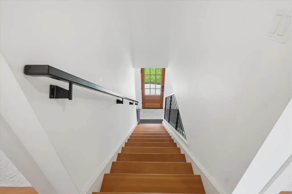 45 Hall Road Lincoln VT 05433