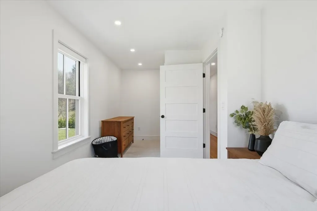 45 Hall Road Lincoln VT 05433