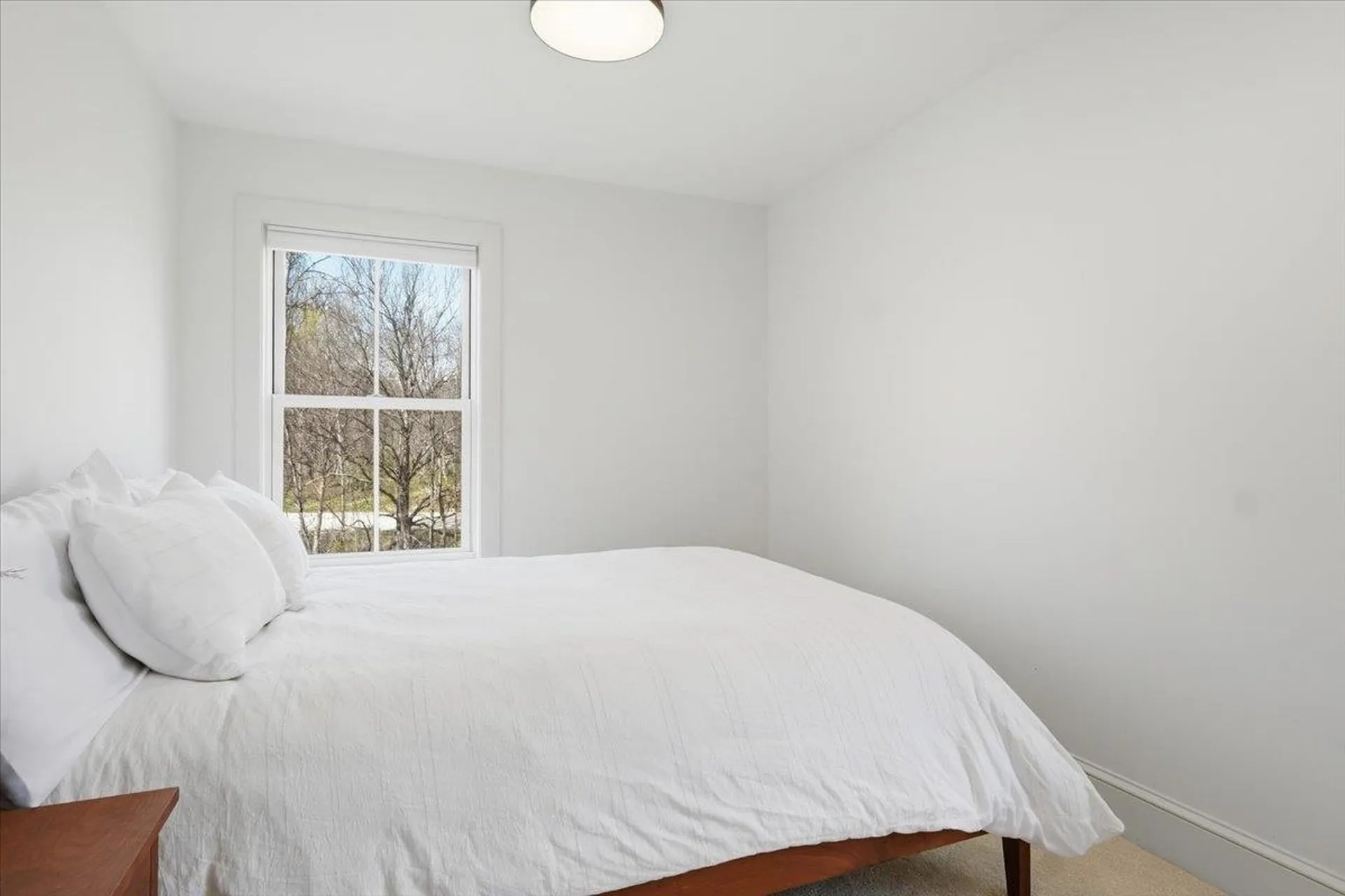 45 Hall Road Lincoln VT 05433