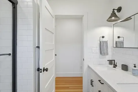 45 Hall Road Lincoln VT 05433