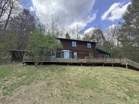 92 Wardon Road Putney VT 05346