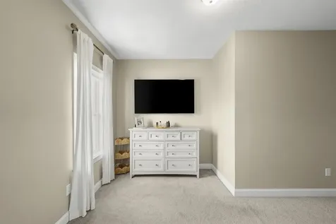 3 Milano Way Salem NH 03079