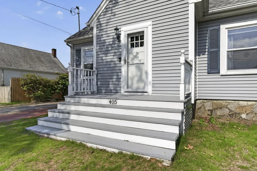 405 Hill Street Manchester NH 03102