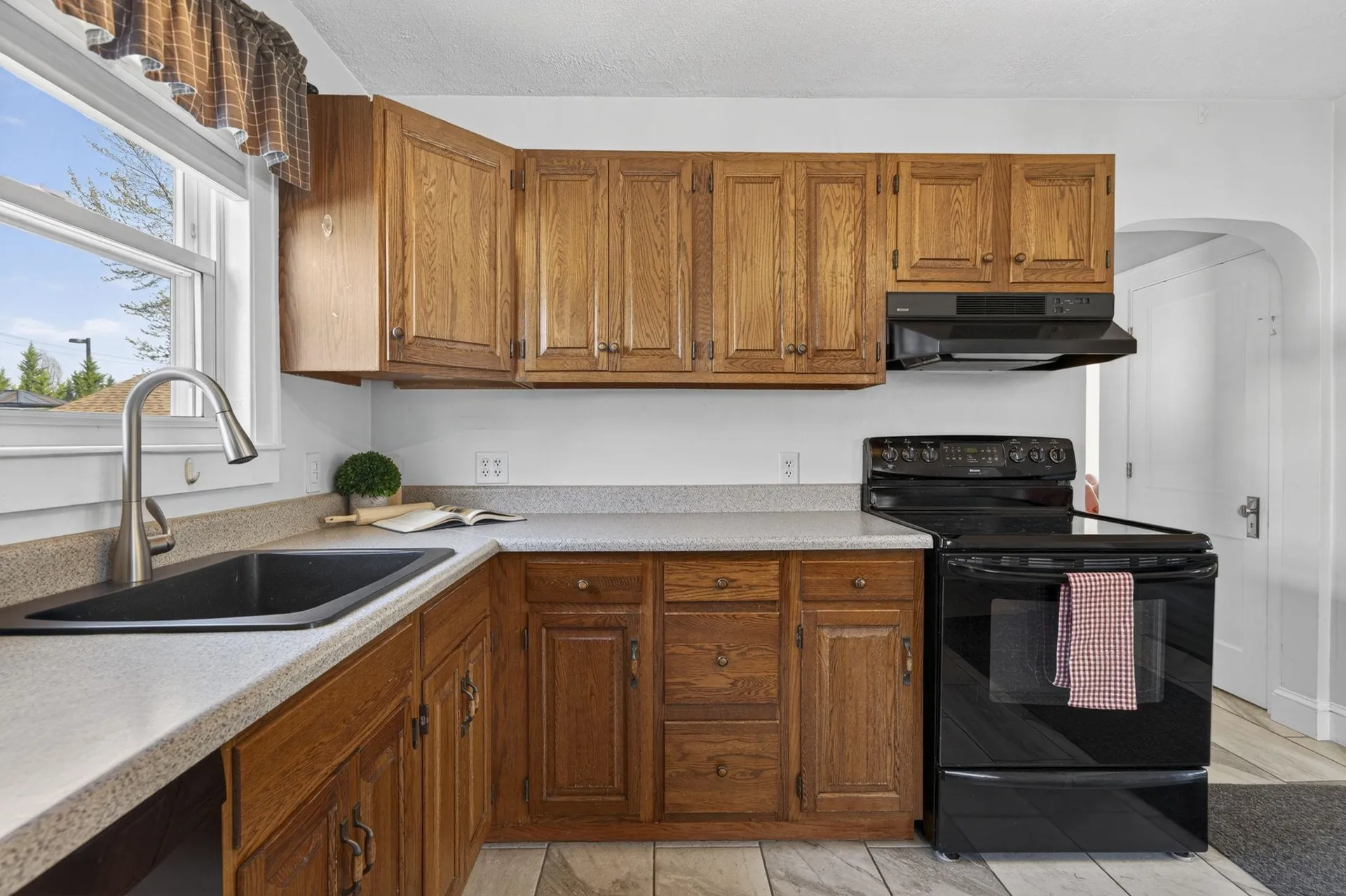 405 Hill Street Manchester NH 03102