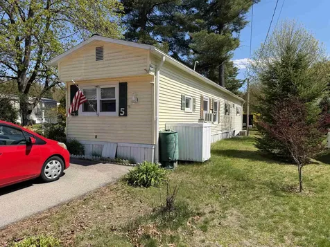 5 Shadycrest Drive Nashua NH 03062