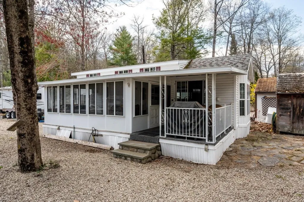 151 Chocorua Way Rochester NH 03867