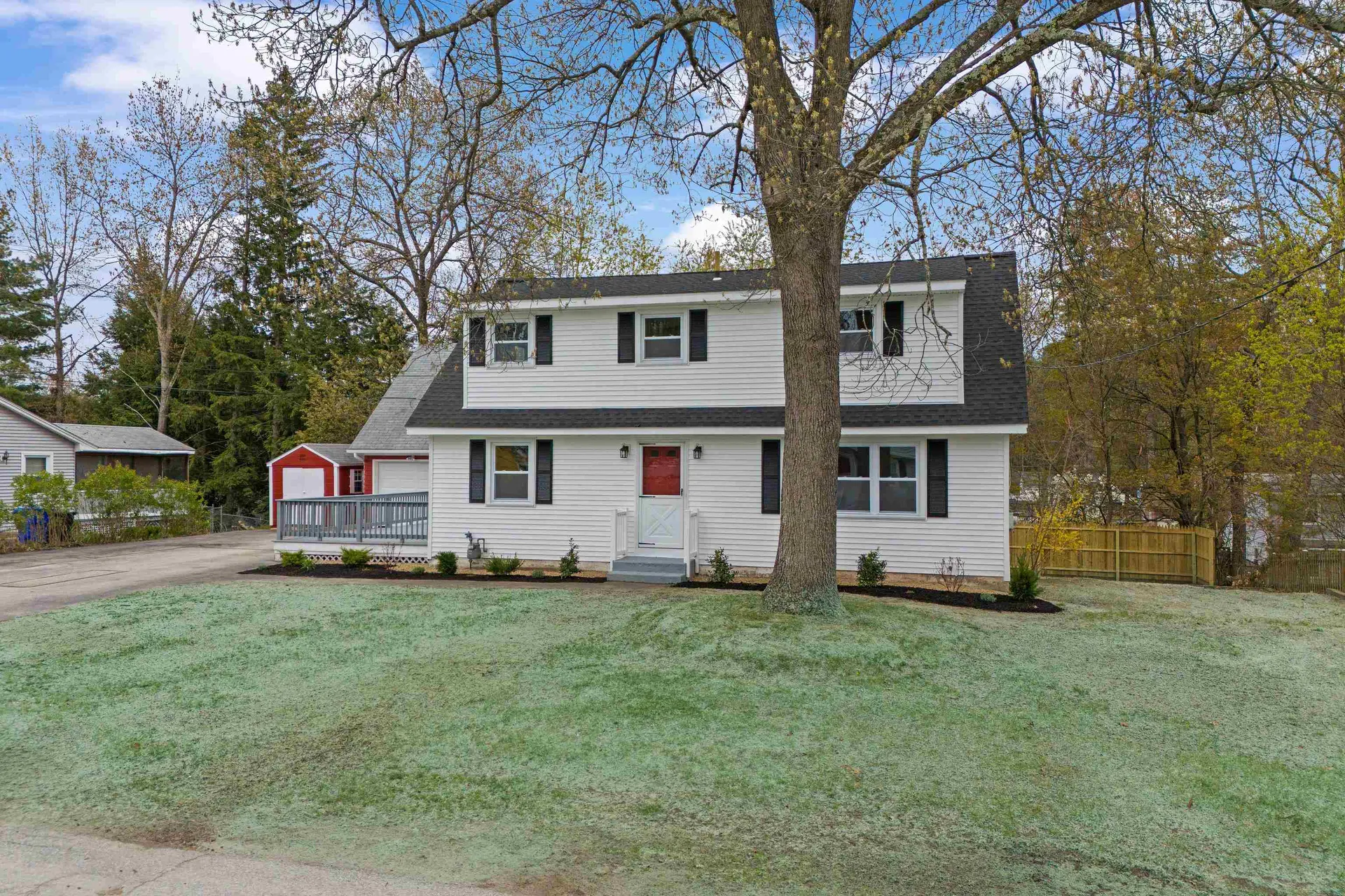 12 Hemlock Street Hudson NH 03051