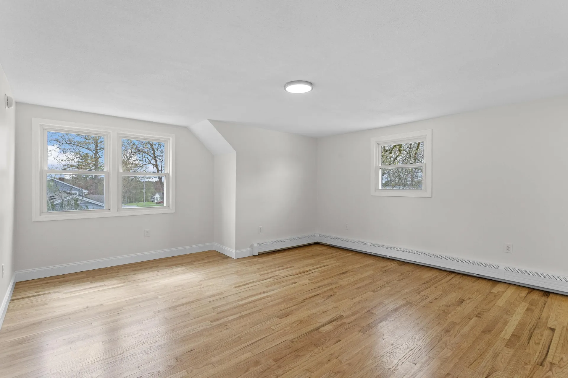 12 Hemlock Street Hudson NH 03051