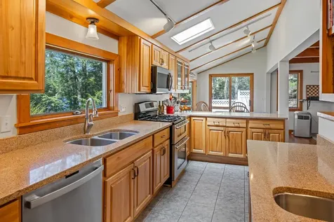 1006 Goose Pond Road Canaan NH 03741